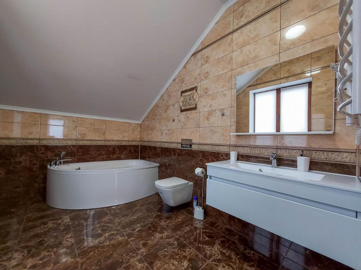 Graff Hotel Dnipro Extérieur photo