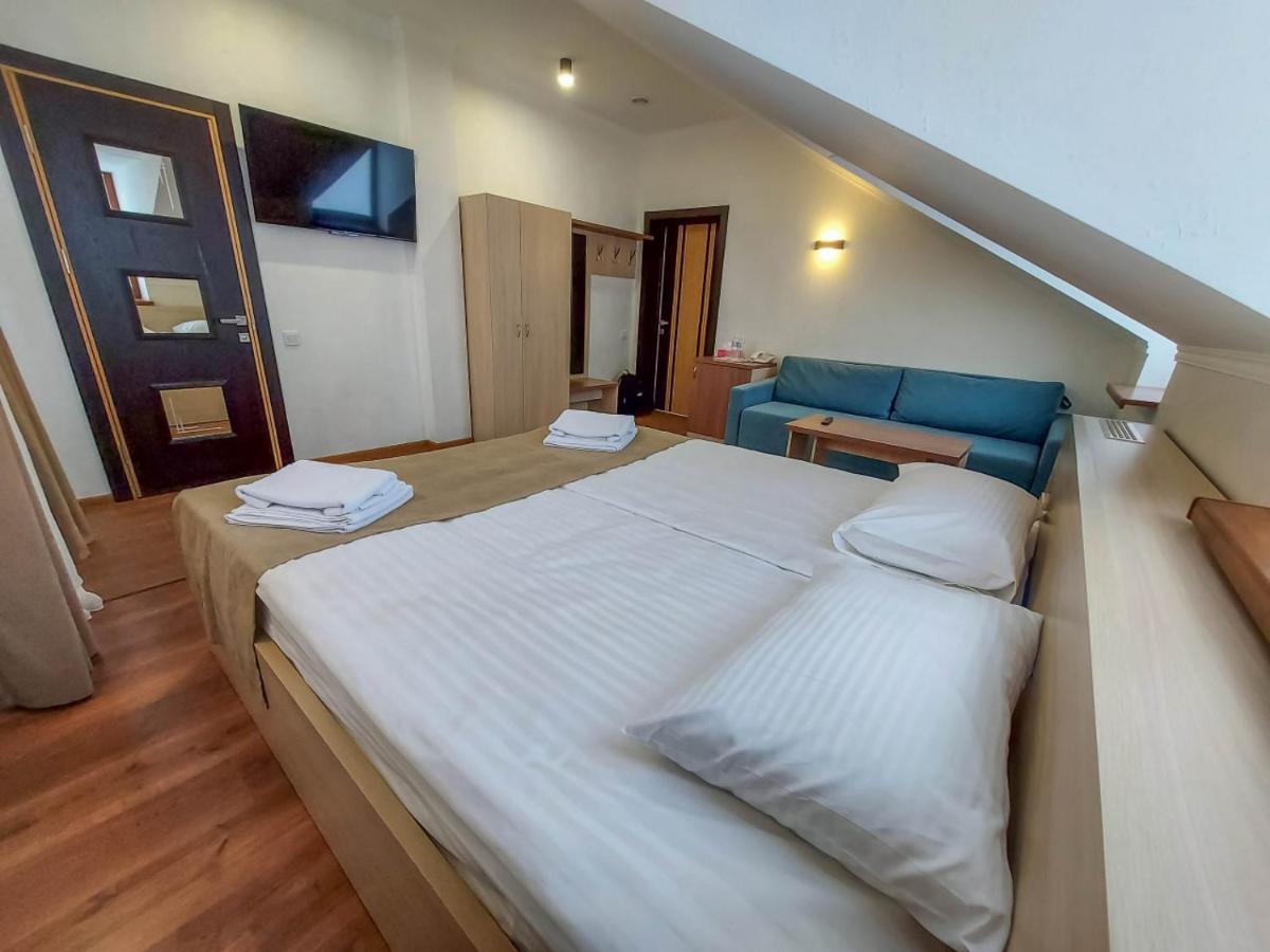 Graff Hotel Dnipro Extérieur photo